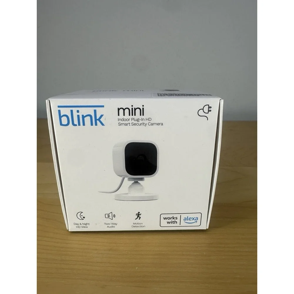 Blink Mini Indoor Plug-In Live HD Smart Security Camera (New in Box)